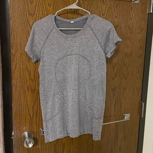 Lululemon swiftly t-shirt